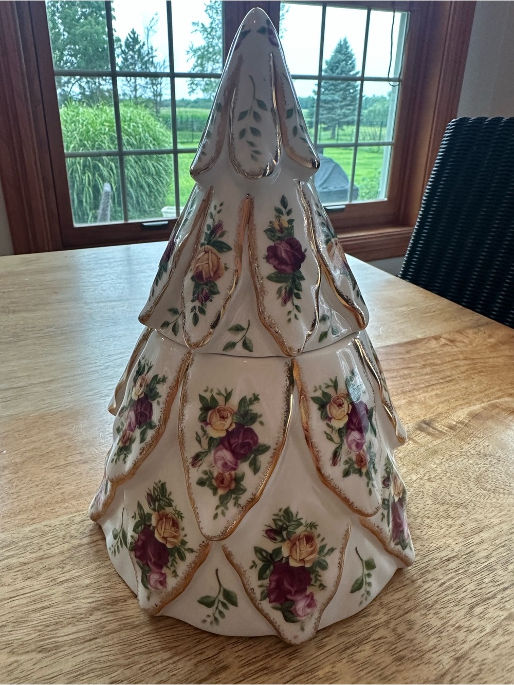 Royal Albert “Old Country Roses” candy or treat jar